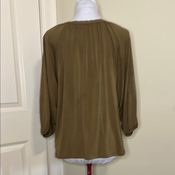 Garnet Hill Tan Tencel Relaxed Pleated Top small - Picture 4 of 9